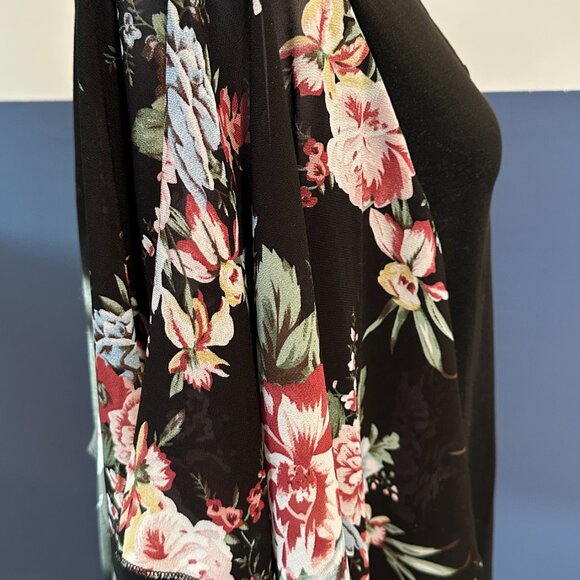 SHEIN CURVE Plus Floral Print Butterfly Sleeve Blouse SIZE 1XL Sheer Floral Arms - Picture 3 of 8